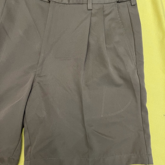 Haggar Pleated Front, Expandable Waistband, sz 38 - Picture 4 of 11